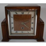 An Art Deco Oak Mantle Clock with Pendulum and Key, 25cm Wide