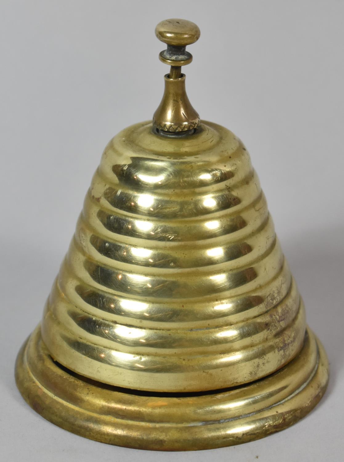 A Late Victorian/Edwardian Brass Desktop or Counter Bell in the Form of a Beehive, 10.5cm high