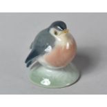 A Small Royal Copenhagen Robin Chick Figure, 4.2cm high