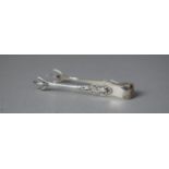 A Pair of Silver Sugar Tongs in the Form of Birds Feet, 8cm long, Birmingham 1909