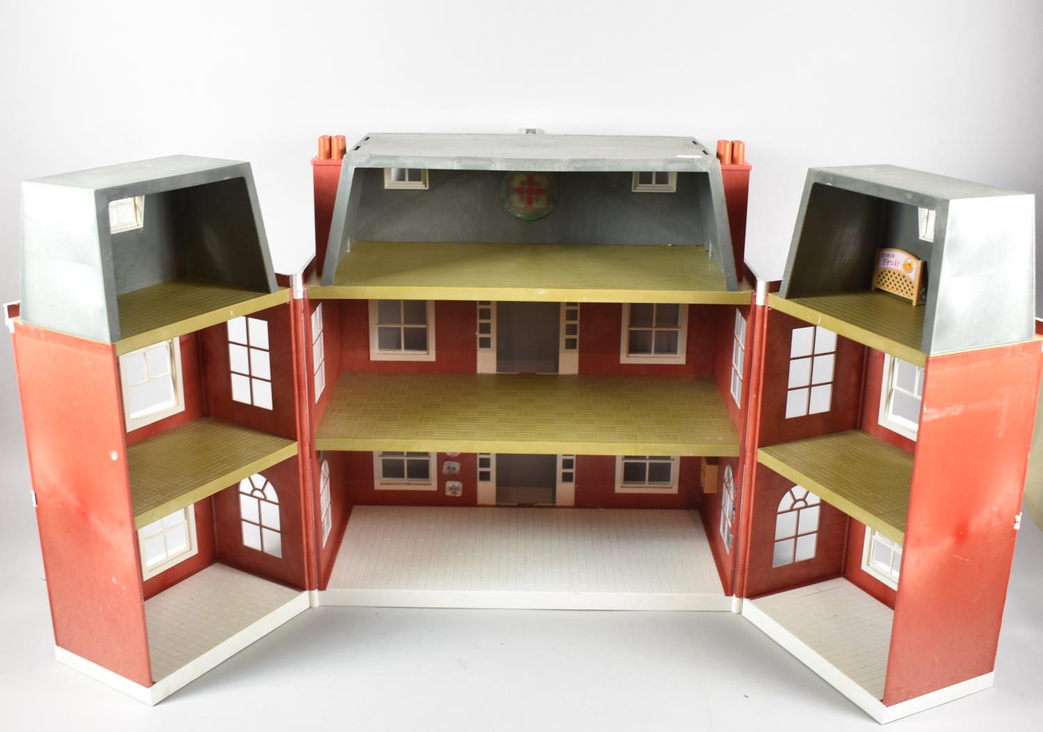 A Sylvanian Families Dolls House, Model Car and Village Store, Dolls House 47cm wide - Image 5 of 5