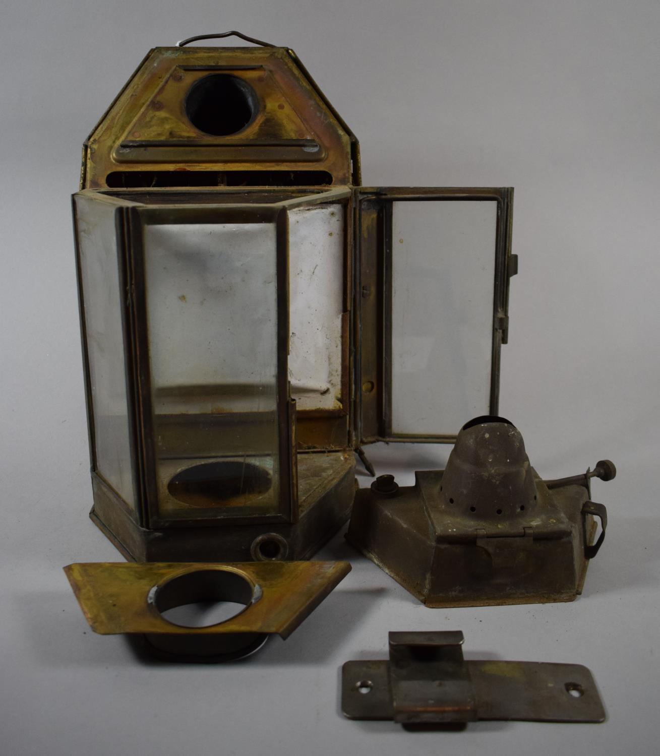 A Late 19th/Early 20th Century Glass Ships Lantern Stamped Bullpitt, Birmingham; with Angle Glazed - Image 4 of 4