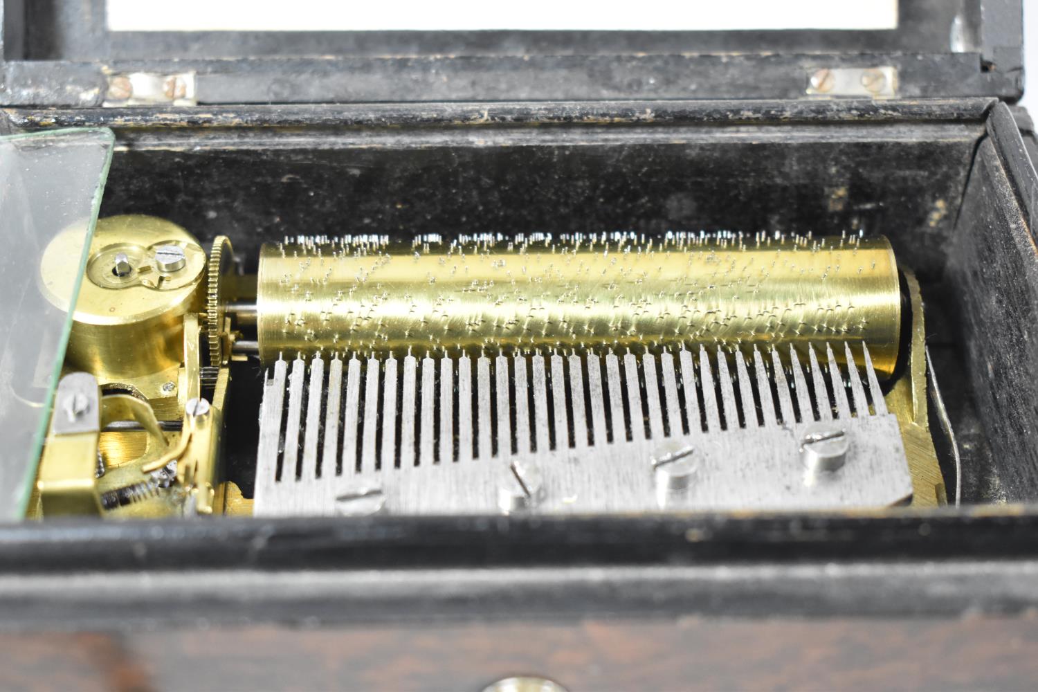 A Small French Rosewood Musical Box with 8cm Barrel Playing Six Airs entitled on Inner Paper - Image 3 of 4