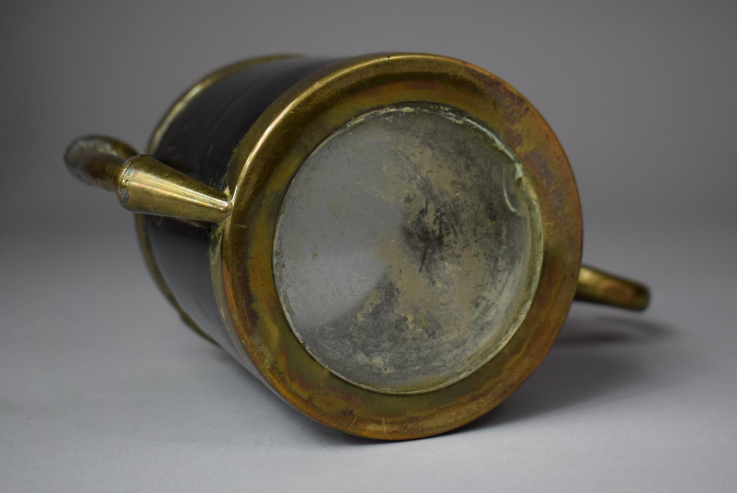 A Colonial Brass and Tortoiseshell Tankard with Glass Bottom and Hanging Hook in the Form of an - Image 7 of 7