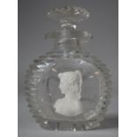 A Pretty Cameo Glass Scent Bottle with Stopper, 10cm high