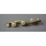 A Good Quality 9ct Gold and Pearl Bar Brooch