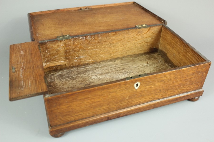 A 19th Century Oak Storage Box - Image 3 of 4