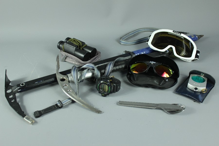 Professional Mountaineering Kit - Image 2 of 2