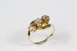 A vintage 18ct Yellow Gold Diamond Ring