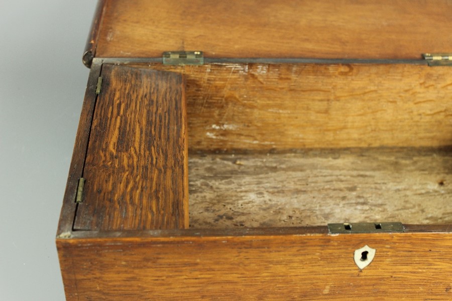 A 19th Century Oak Storage Box - Image 4 of 4