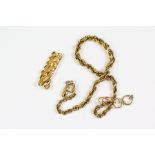 A 18ct Yellow Gold Part Bracelet