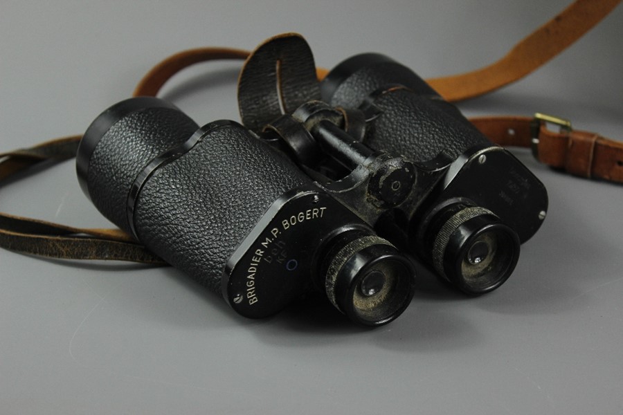 A Pair of WWII German Nazi 10 x 50 Binoculars - Image 2 of 9