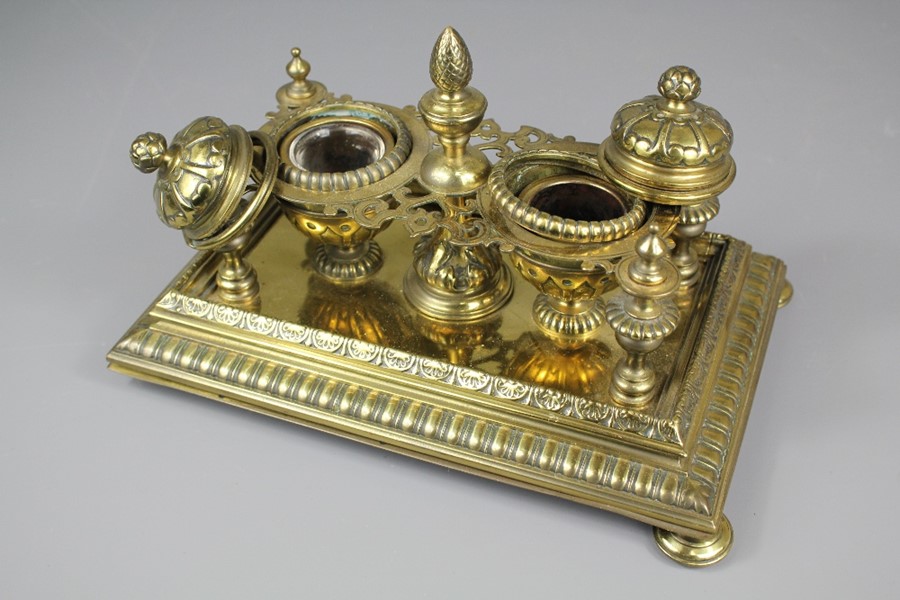 A Victorian Brass Inkwell - Image 3 of 3