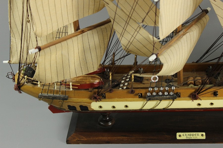 A Model of a Clipper Sailing Ship - Image 2 of 5