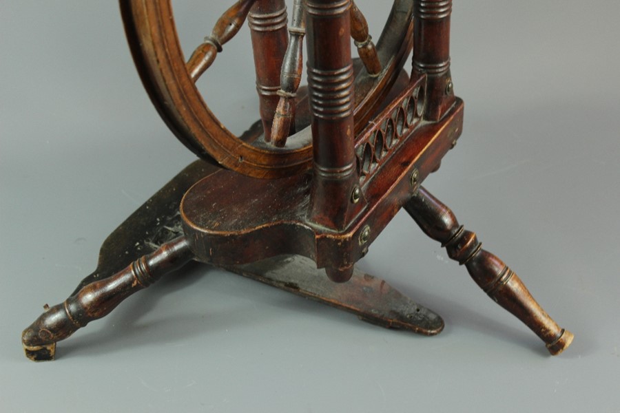 Antique Spinning Wheel - Image 4 of 8