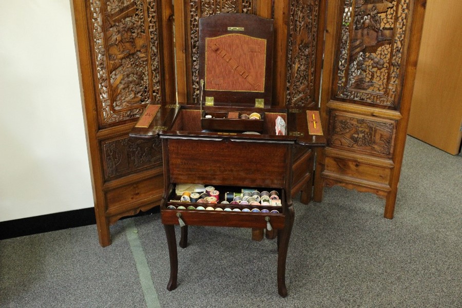 A Sewing Table and Sewing Machine - Image 14 of 14