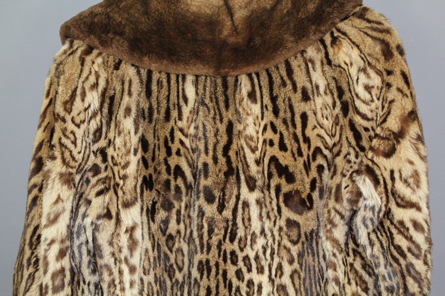 A Vintage Ocelot Fur Coat - Image 7 of 7