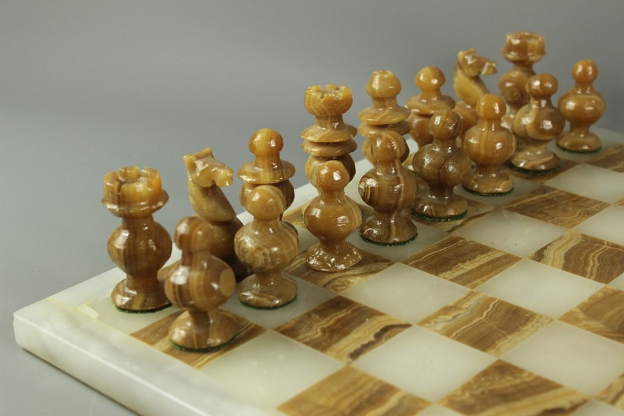 Agate/Onyx Chess Board - Image 3 of 6