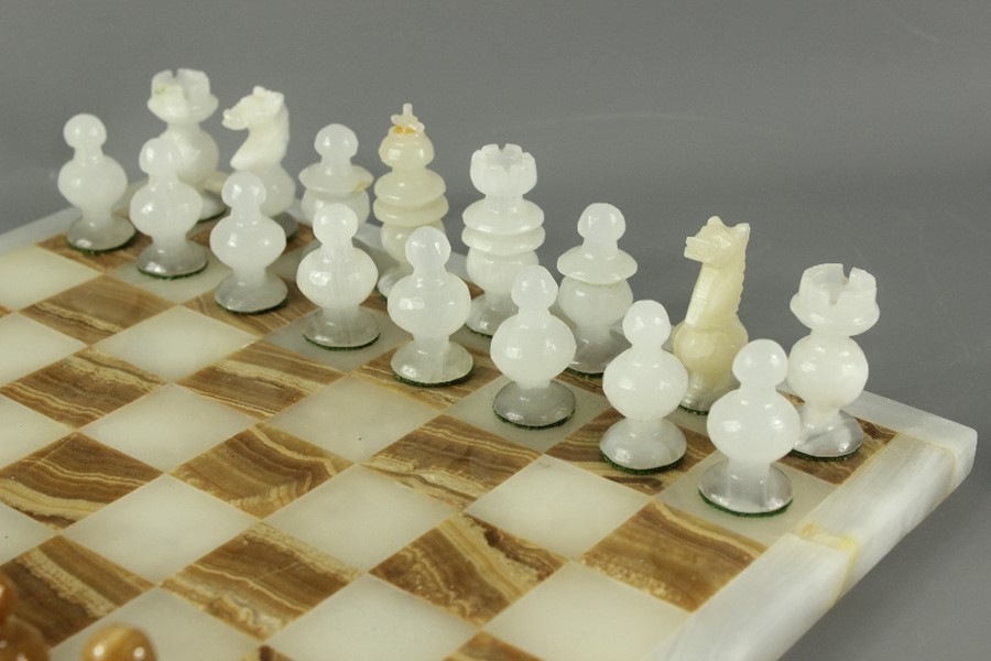 Agate/Onyx Chess Board - Image 4 of 6