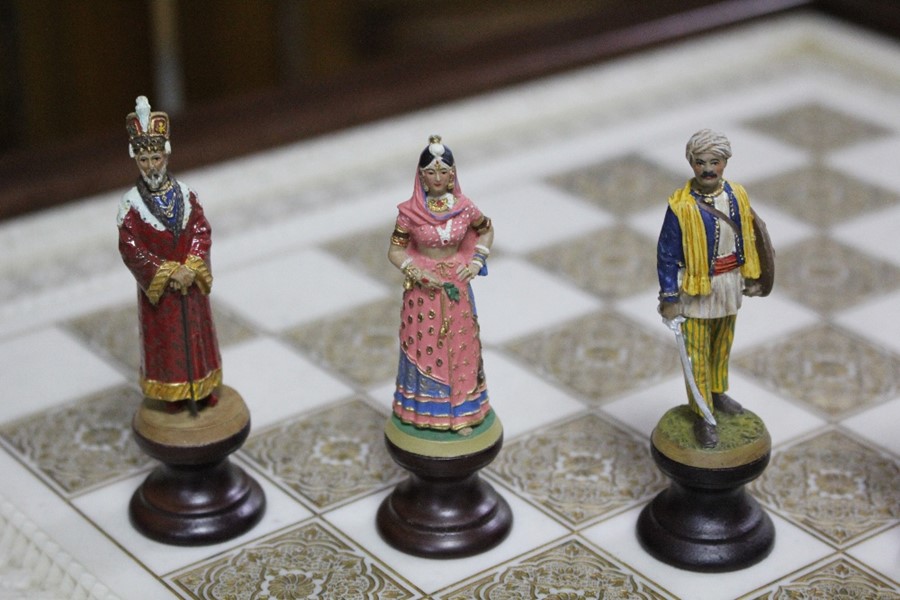 Military Resin Chess Set and Table - Image 7 of 12