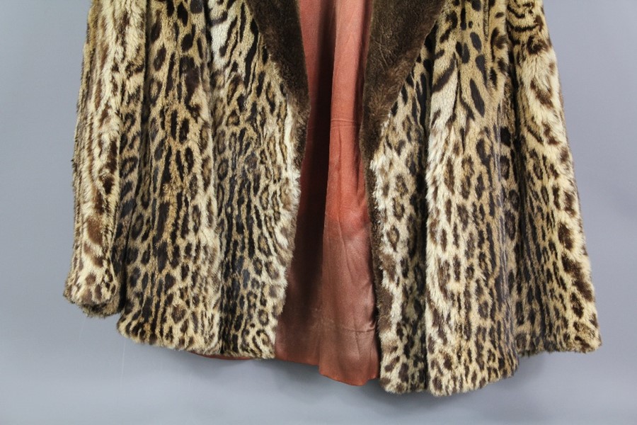 A Vintage Ocelot Fur Coat - Image 3 of 7