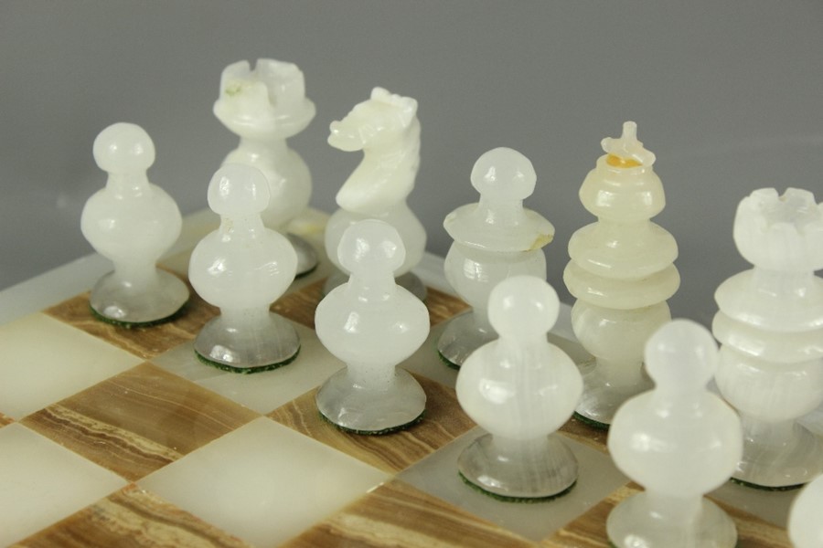 Agate/Onyx Chess Board - Image 5 of 6