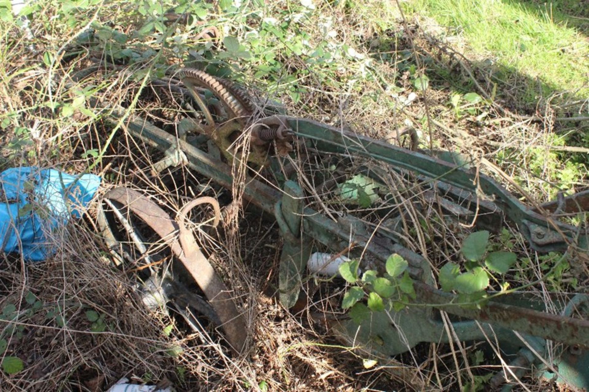 Vintage Horse Drawn Cast Iron Plough - Image 2 of 5