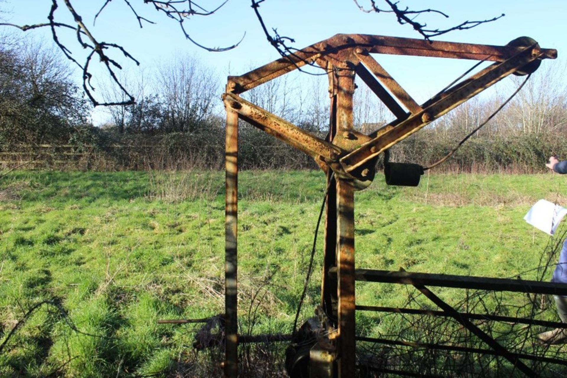 PLOT 6 - CONTENTS OF TUNNEL SHED - Image 11 of 11