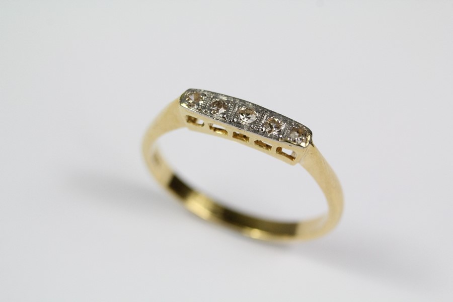 18ct Yellow Gold Five Stone Diamond Ring - Image 3 of 3