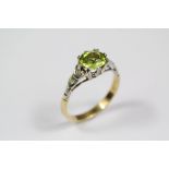 Vintage 18ct Yellow Gold Peridot and Diamond Ring