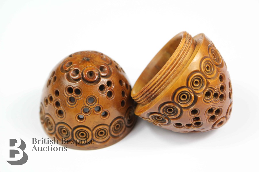 Early 19th Century Coquilla Nut Pomander - Image 4 of 4