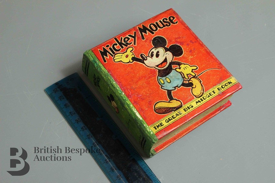 Walt Disney - Four Mickey Mouse Little Books - Image 5 of 21