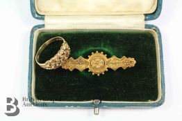 An Edwardian 15ct Yellow Gold Bar Brooch