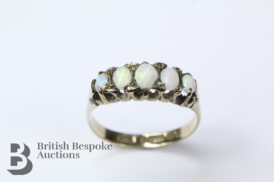 9ct Yellow Gold and Opal Ring - Image 3 of 4