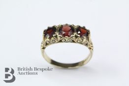 9ct Yellow Gold and Garnet Ring