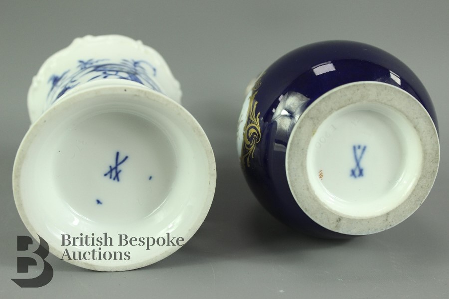 Porcelain Cobalt Blue Vase - Image 3 of 3