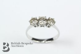 18ct White Gold Diamond Ring