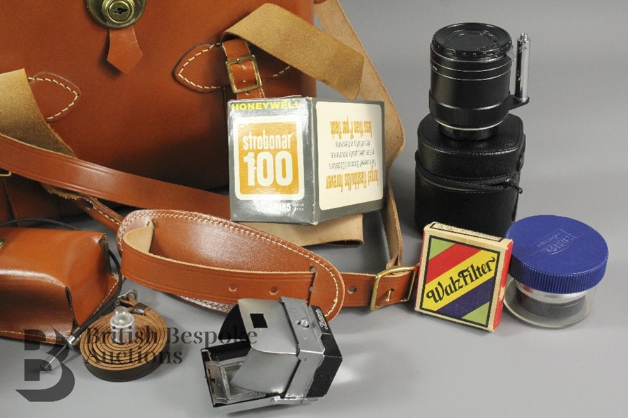 A Exakta Varex VX Jhagee Dresden Camera and Various Lenses and Accessories - Image 6 of 10