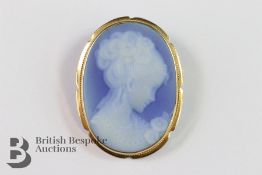 18ct Gold Blue Shell Cameo Pendant