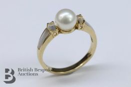 9ct Pearl and Moonstone Ring