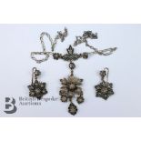 Vintage Silver Floral Necklace
