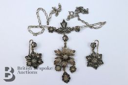 Vintage Silver Floral Necklace