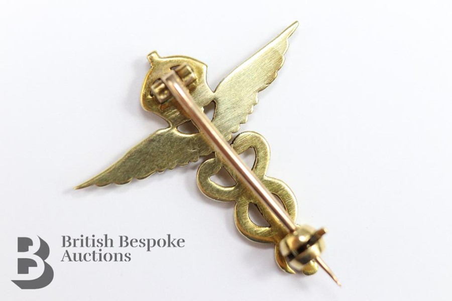 Gold Rod of Caduceus Pin Brooch - Image 2 of 2