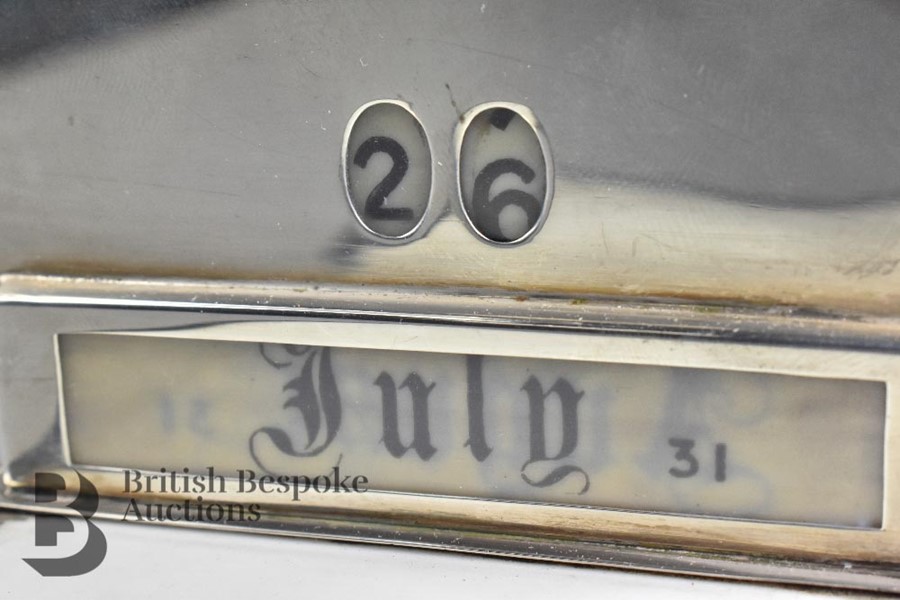 Silver Plated Day and Date Desk Calendar. - Image 4 of 4