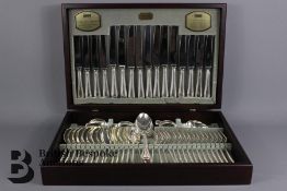 Boxed Viners Silver Plated Eight Piece Dinner Service
