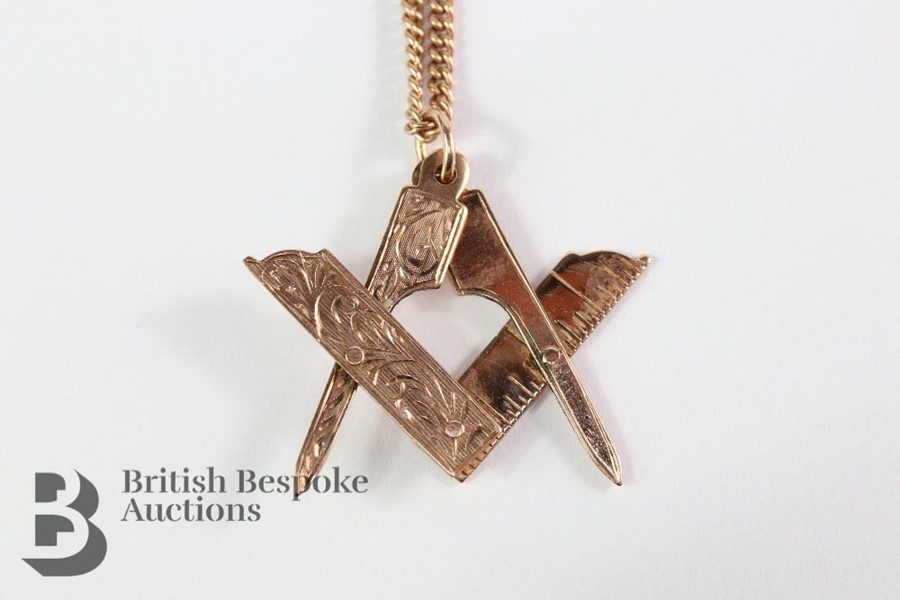 Gold Masonic Pendant - Image 2 of 2