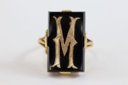 Antique 18ct Yellow Gold and Onyx Ring