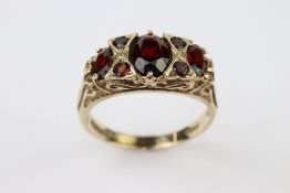 Vintage 9ct Yellow Gold and Garnet Ring