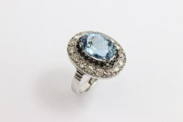 18ct White Gold Diamond and Aquamarine Ring