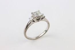 18ct White Gold Diamond Ring